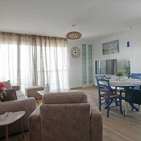 Blue Eye Apartment Sarande Bagian luar foto