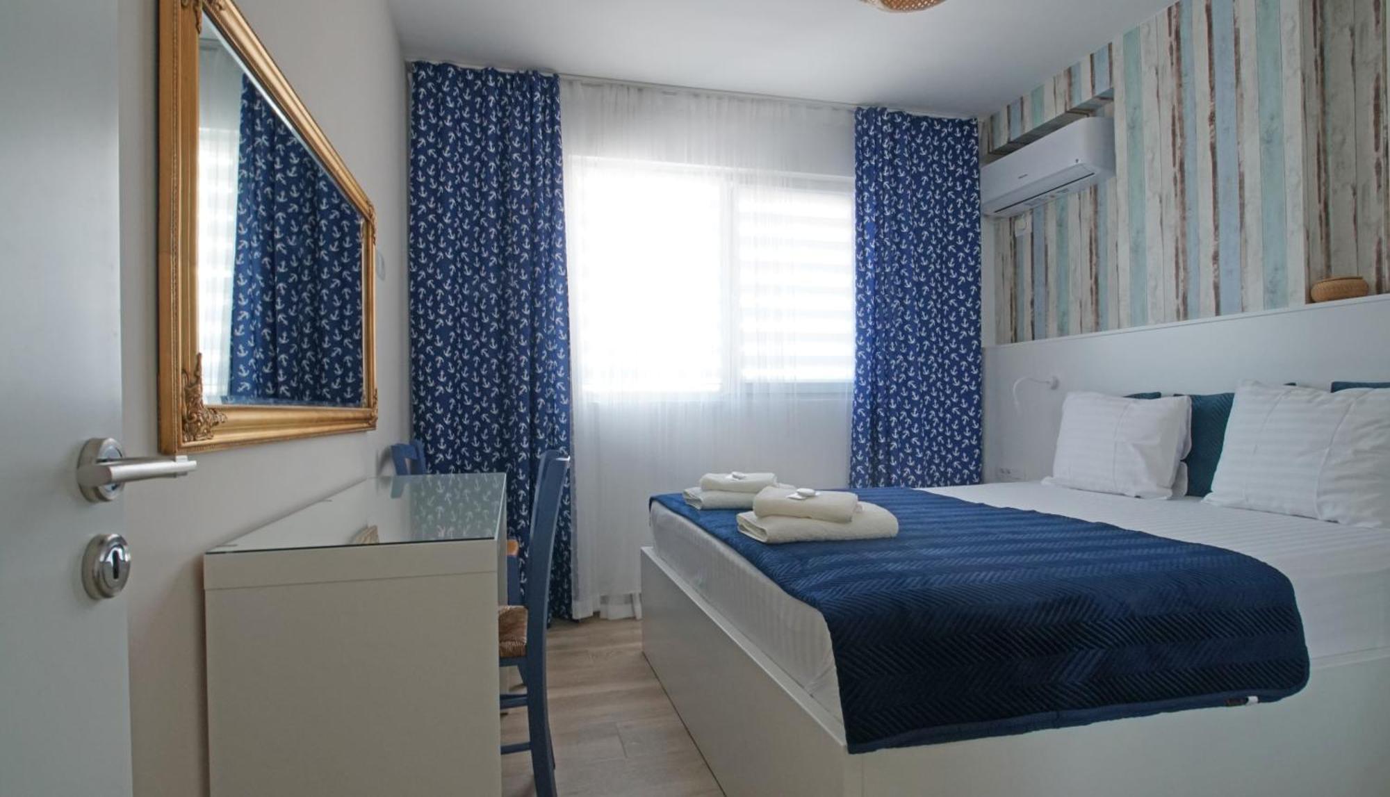Blue Eye Apartment Sarande Bagian luar foto